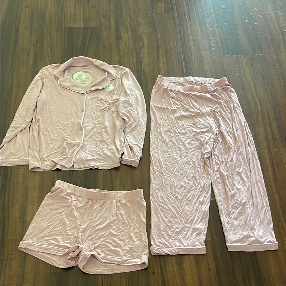 New Milkberry Pajama Set 3 pieces Shirt pants and shorts - Picture 3 of 10